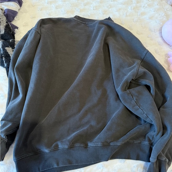 Brandy Melville Charcoal Gray Sweatshirt - Picture 4 of 4